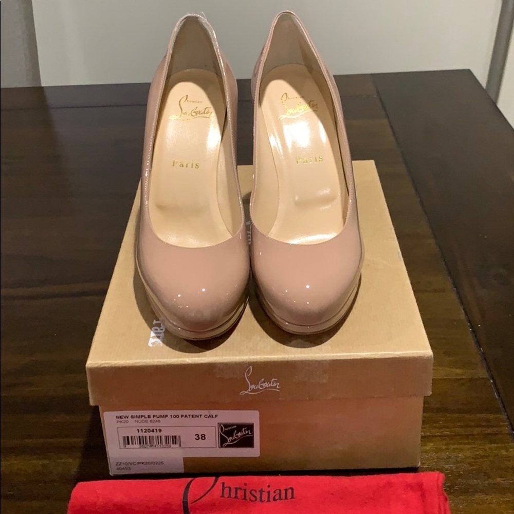 Christian Louboutin 100 nude pumps